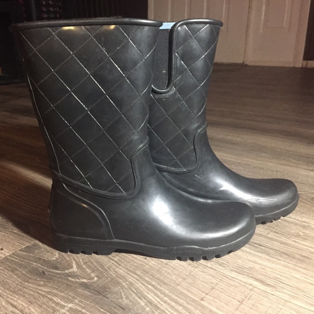 Women’s size 9 Sherry rubber boots